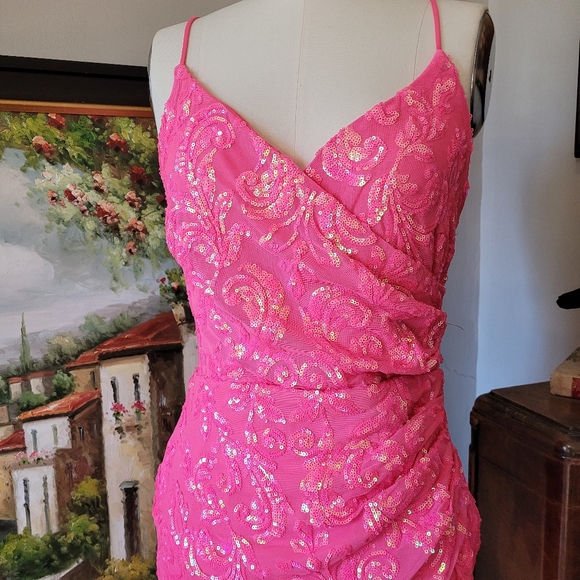 Barbie pink sequin formal gown Windsor Medium - Picture 4 of 11